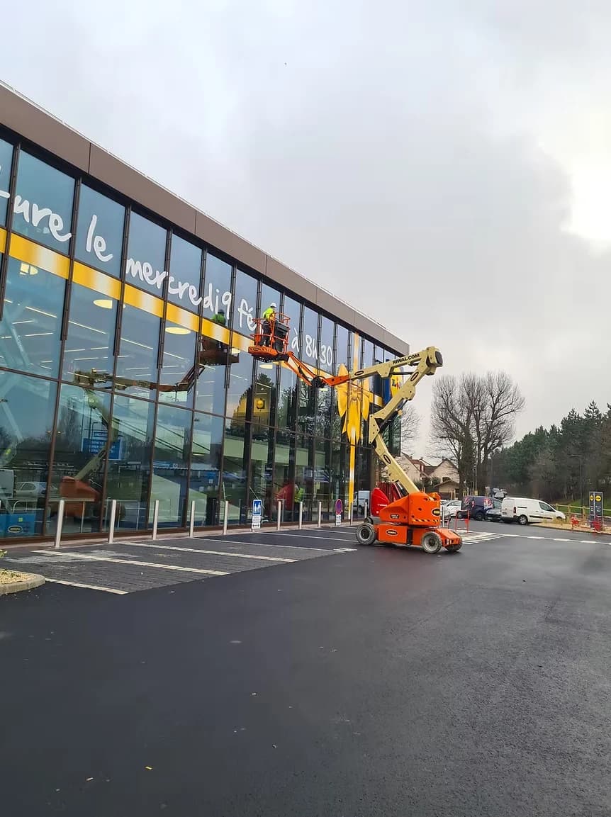 Nettoyage de vitres en hauteur